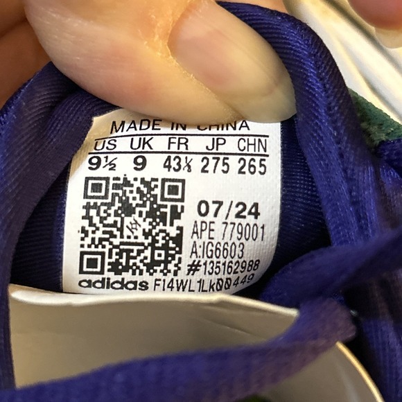 Adidas Dame 9 Low White Men's Size US 9.5 Sneakers Basketball NEW Shoes - Picture 9 of 9